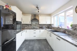 Photo 25- click for photo gallery